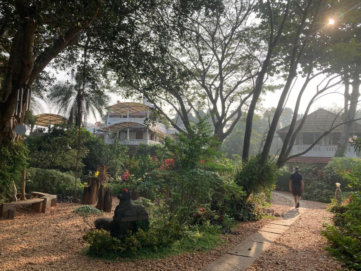 אורוויל Gaia'S Garden Guest House מראה חיצוני תמונה
