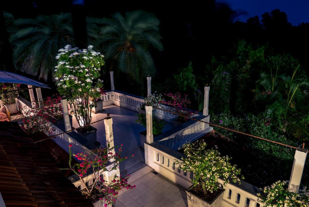 אורוויל Gaia'S Garden Guest House מראה חיצוני תמונה