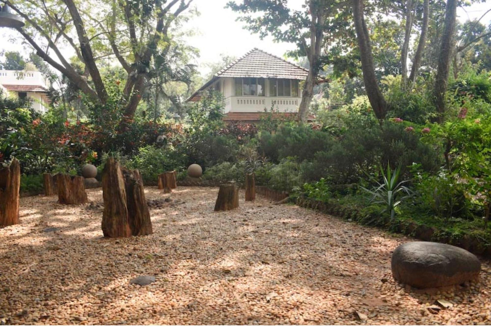 אורוויל Gaia'S Garden Guest House מראה חיצוני תמונה