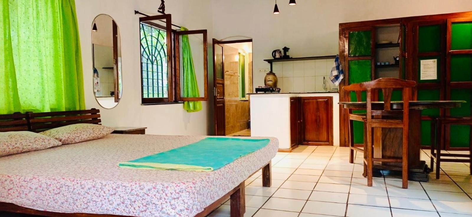אורוויל Gaia'S Garden Guest House חדר תמונה