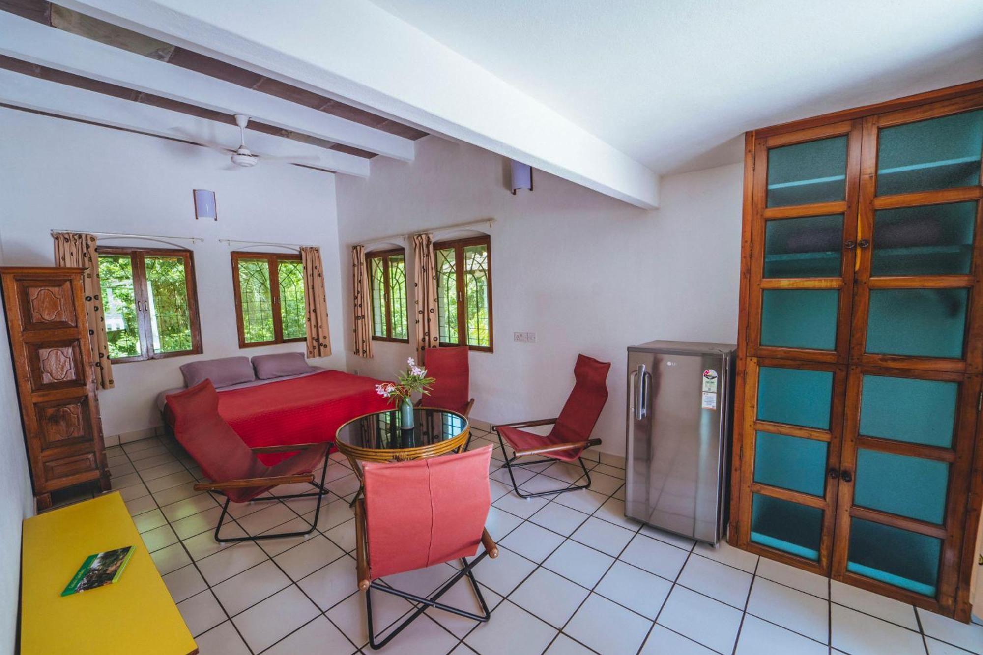 אורוויל Gaia'S Garden Guest House חדר תמונה